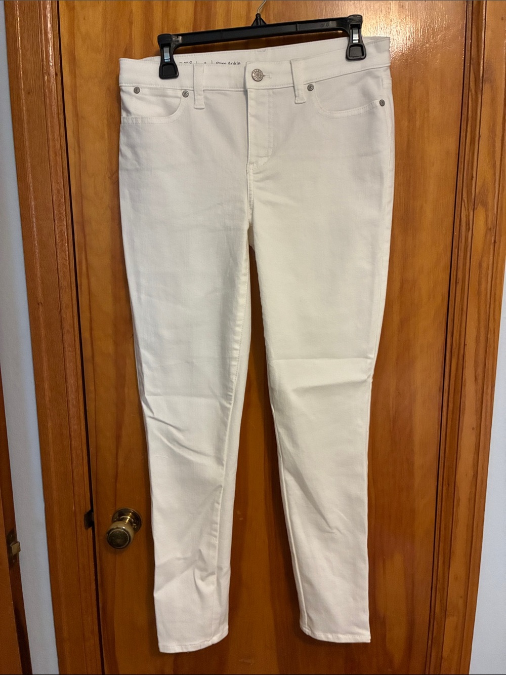 Talbots flawless, slim ankle Classic Women's White Jeans